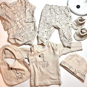 Gem Look 0-6 Mos matching giraffe set